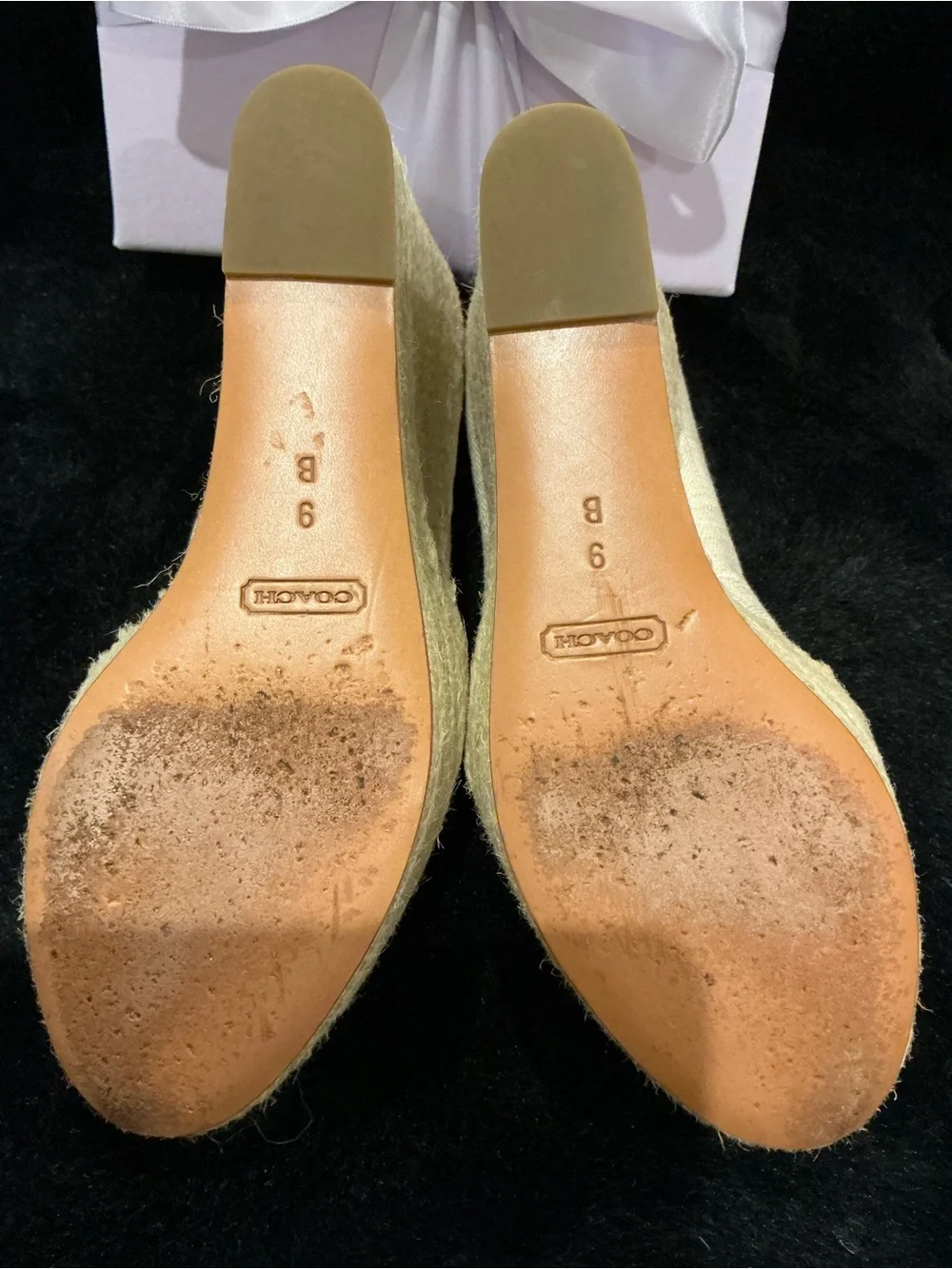 Coach elegant cream